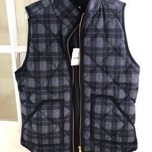 JCrew Vest. Size XS. Gold double zipper. Black and Grey Buffalo Plaid. Lined.